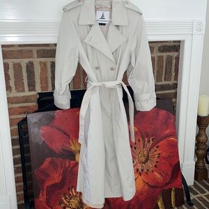 Vintage Misty Harbor Vintage Trench Coat - Size 12P Excellent Condition!!